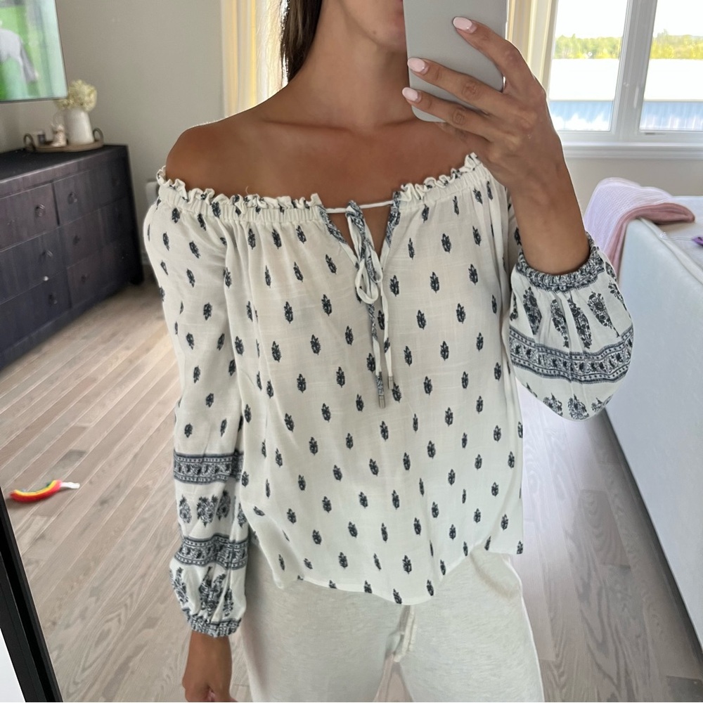 Boho Off-Shoulder White and Blue Top